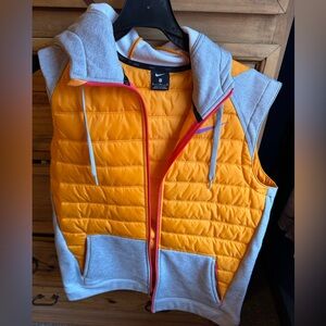 Nike vest. Men’s M. With hood